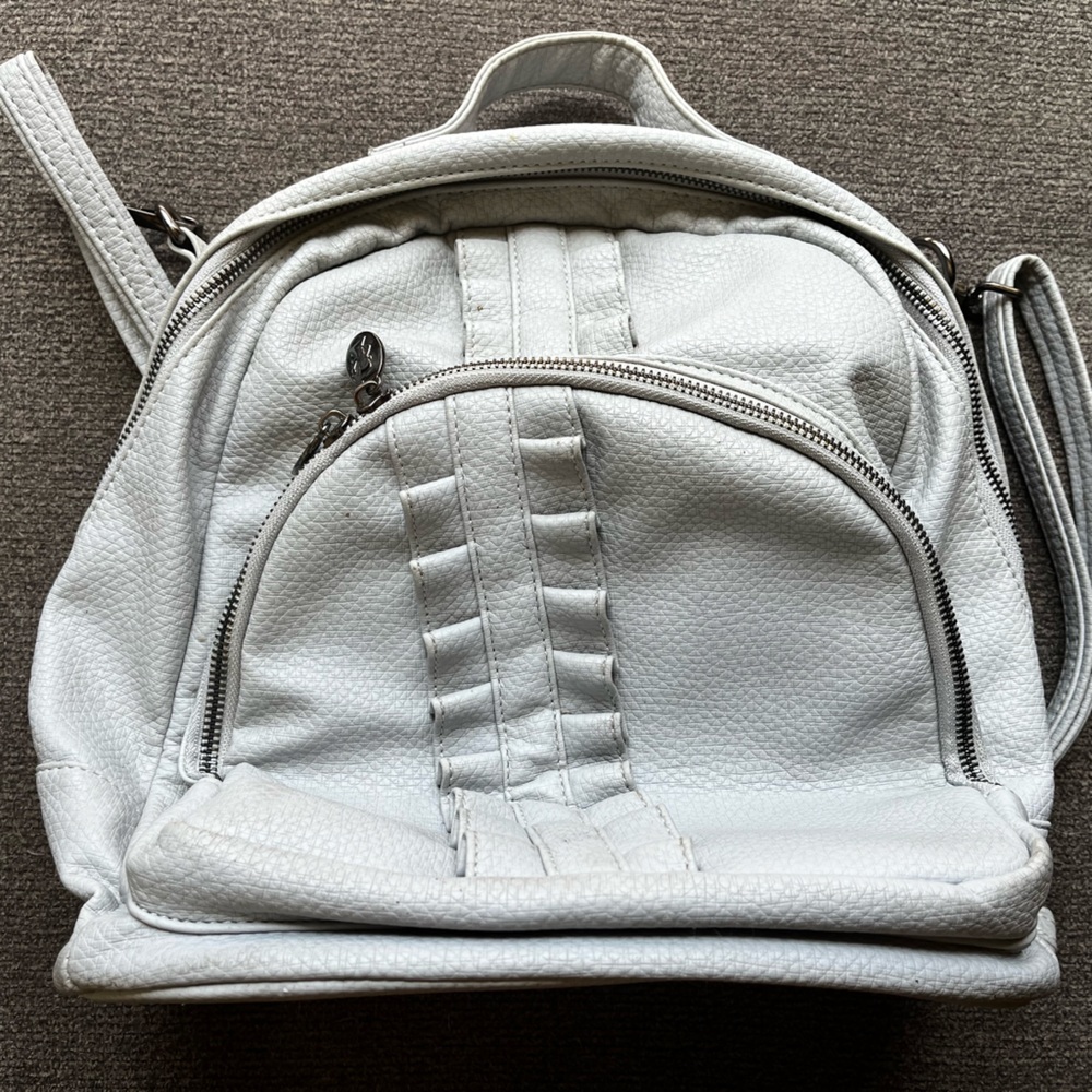 Damsel in Defense Concealed Carry Backpack